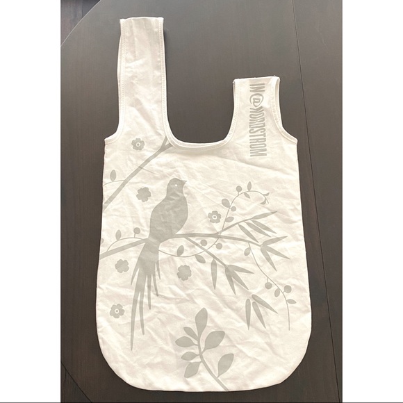 Two Goop Canvas Shopping Bags - Picture 3 of 5